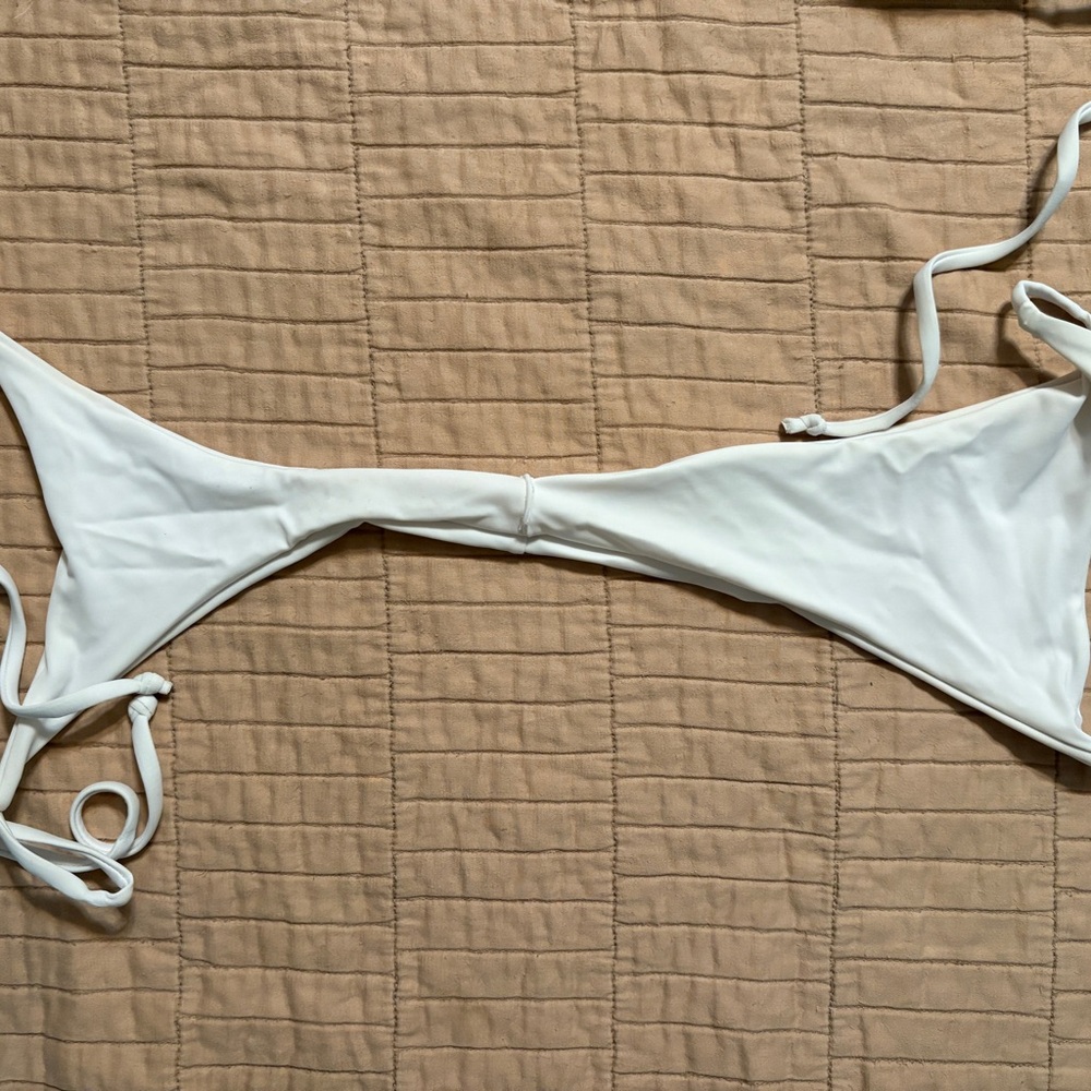 #4 - SPRING CLEANING: SHEIN White Triangle String Bikini Set - small - Picture 6 of 7